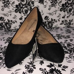 Women black flats size 9 ✅ 3/$15